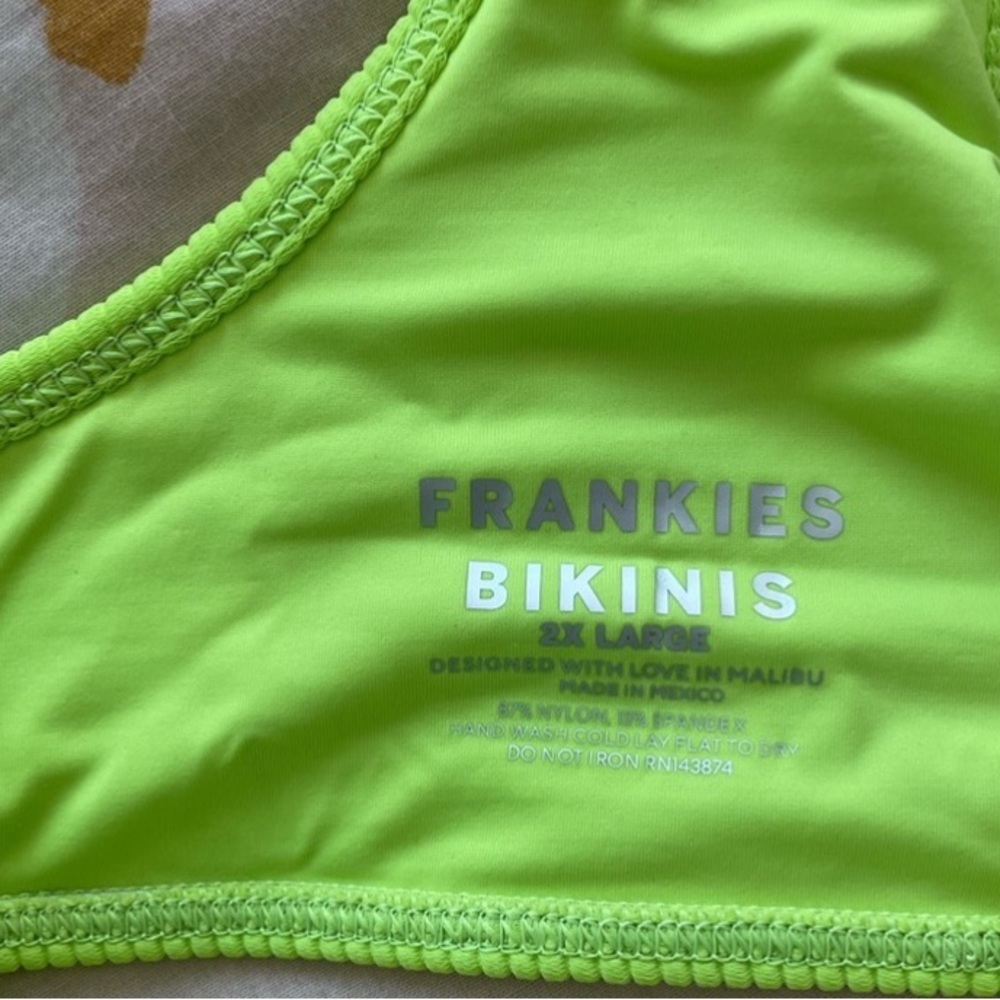 Frankie’s Bikini Top